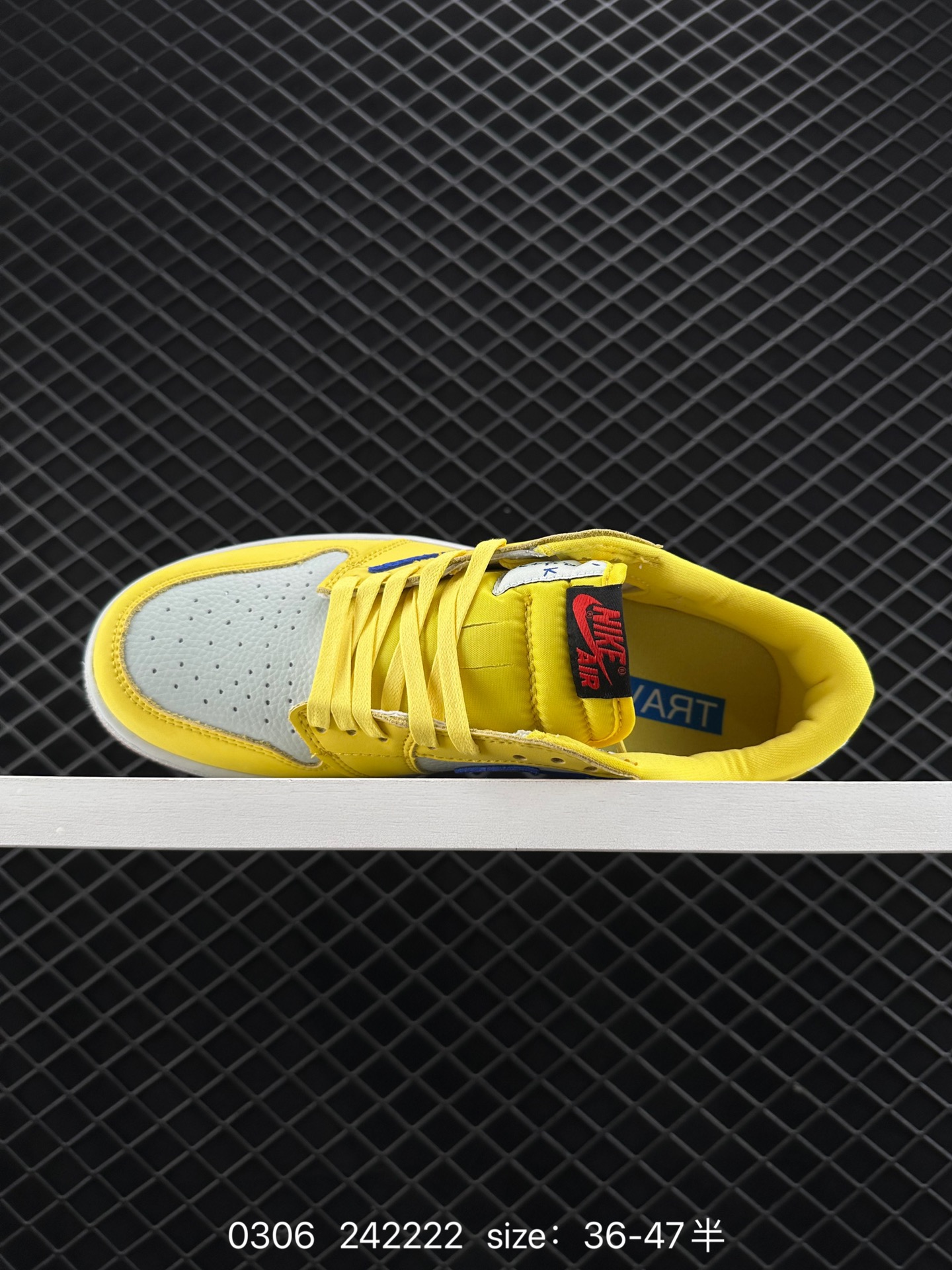 Travis Scott x Air Jordan 1 Low 